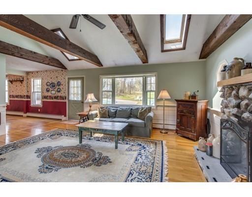106 County Rd, Reading, MA 01867 photo 17