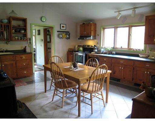 23 Knott Rd, Heath, MA 01346 photo 4
