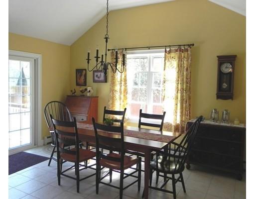 484 E Washington St, Hanson, MA 02341 photo 6