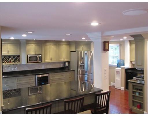 515 Salisbury St, Worcester, MA 01609 photo 3