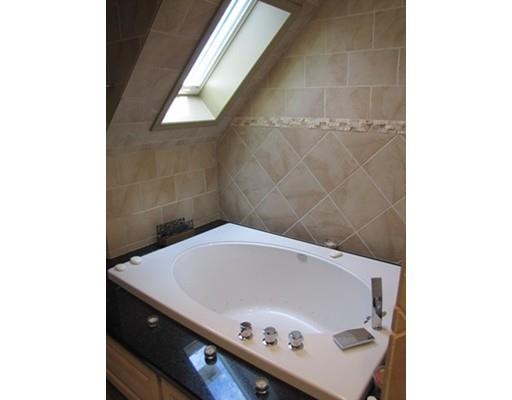 515 Salisbury St, Worcester, MA 01609 photo 28