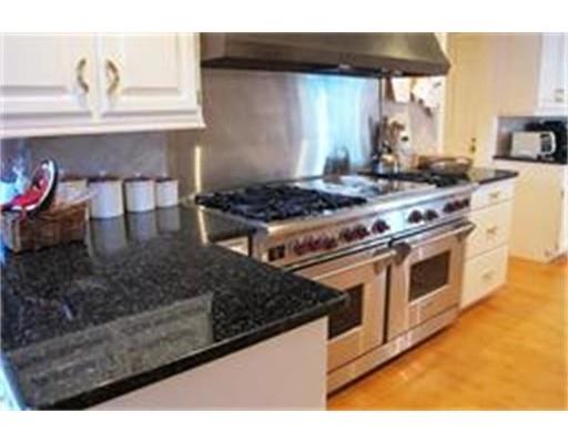 11 Old Colony Rd, Worcester, MA 01609 photo 12