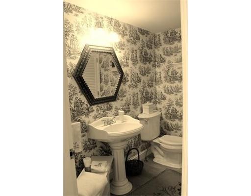 11 Old Colony Rd, Worcester, MA 01609 photo 18