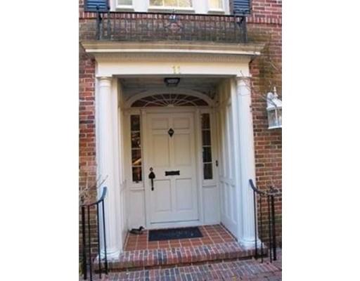 11 Old Colony Rd, Worcester, MA 01609 photo 2