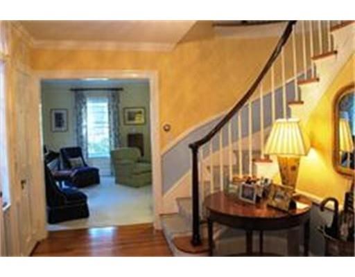 11 Old Colony Rd, Worcester, MA 01609 photo 4