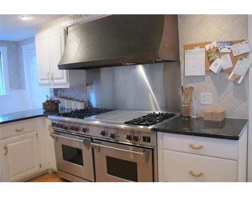 11 Old Colony Rd, Worcester, MA 01609 photo 10