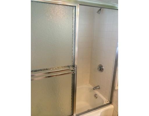 124 Derryfield Ave, Springfield, MA 01118 photo 8