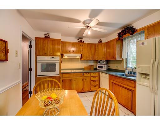 39 Venus Dr, Worcester, MA 01605 photo 14