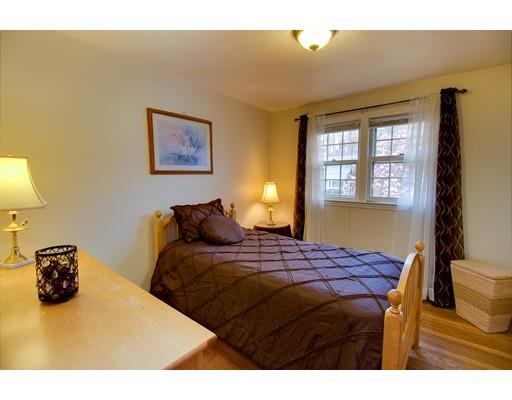 39 Venus Dr, Worcester, MA 01605 photo 17