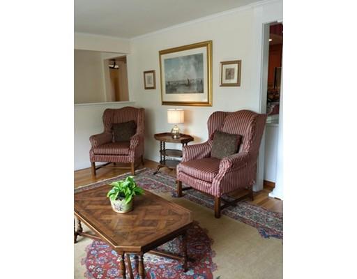 9 Grosvenor Rd, Needham, MA 02492 photo 3
