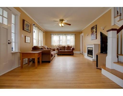 36 Steele St, Worcester, MA 01607 photo 5