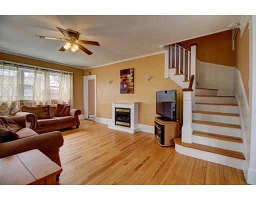 36 Steele St, Worcester, MA 01607 photo 4