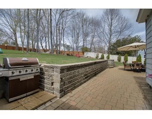 36 Steele St, Worcester, MA 01607 photo 2