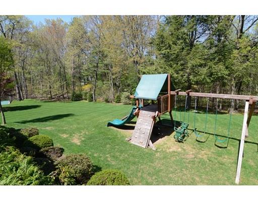 27 Robin Rd, Weston, MA 02493 photo 18