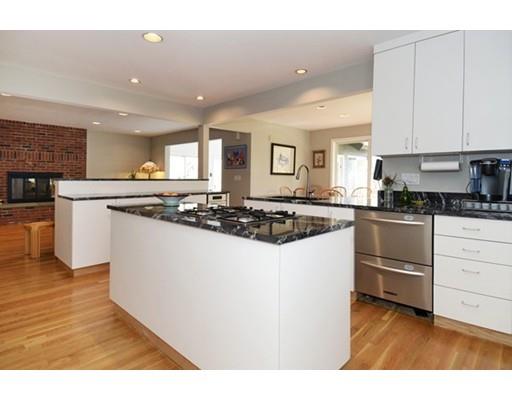25 Lantern Ln, Worcester, MA 01609 photo 9