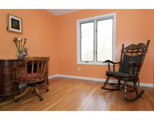 25 Lantern Ln, Worcester, MA 01609 photo 17