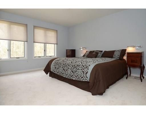 25 Lantern Ln, Worcester, MA 01609 photo 22