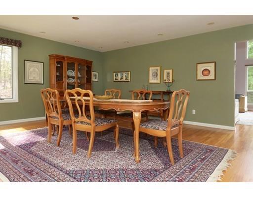 25 Lantern Ln, Worcester, MA 01609 photo 8