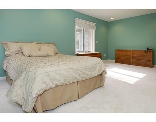 25 Lantern Ln, Worcester, MA 01609 photo 25