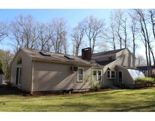 32 Camelot Dr, Paxton, MA 01612 photo 3