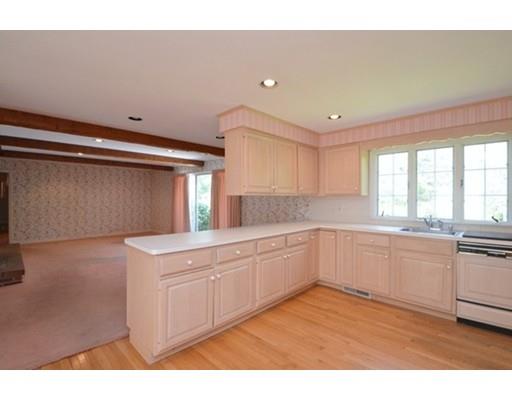 19 Nutmeg Ln, Osterville, MA 02655 photo 3