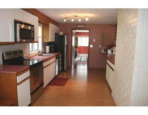 23 N Shetland Rd, Danvers, MA 01923 photo 4