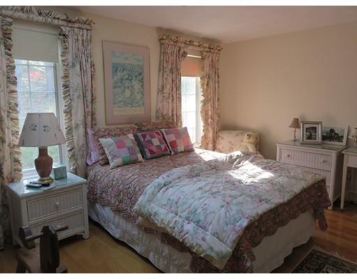 86 Robin Rd, Weston, MA 02493 photo 20