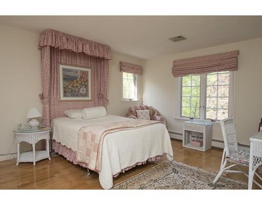 86 Robin Rd, Weston, MA 02493 photo 17