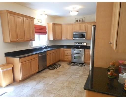 8 Fox Run, Easthampton, MA 01027 photo 3