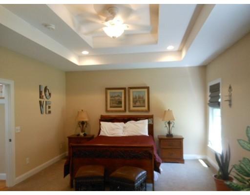 8 Fox Run, Easthampton, MA 01027 photo 12