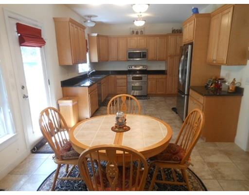 8 Fox Run, Easthampton, MA 01027 photo 4