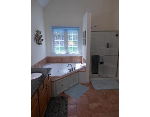 8 Fox Run, Easthampton, MA 01027 photo 14