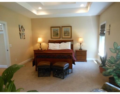 8 Fox Run, Easthampton, MA 01027 photo 13
