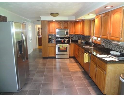 21 Devonshire Dr, Wilbraham, MA 01095 photo 4