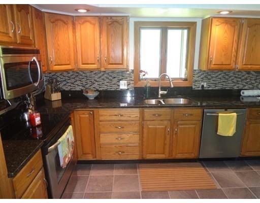21 Devonshire Dr, Wilbraham, MA 01095 photo 6
