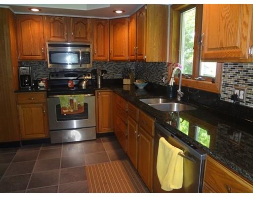 21 Devonshire Dr, Wilbraham, MA 01095 photo 5