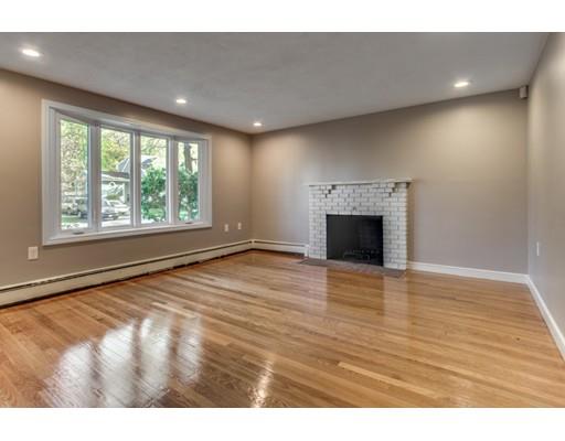 89 Beacon St, Reading, MA 01867 photo 3