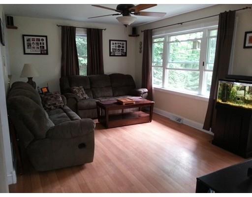 222 W Sutton Rd, Sutton, MA 01590 photo 4
