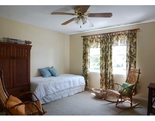 157 Ellsworth Ave, Springfield, MA 01118 photo 14