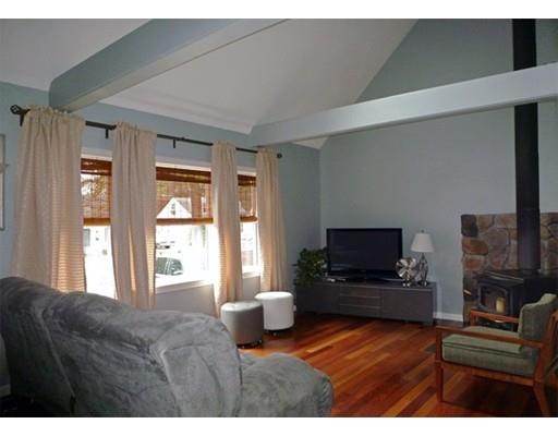 157 Ellsworth Ave, Springfield, MA 01118 photo 9