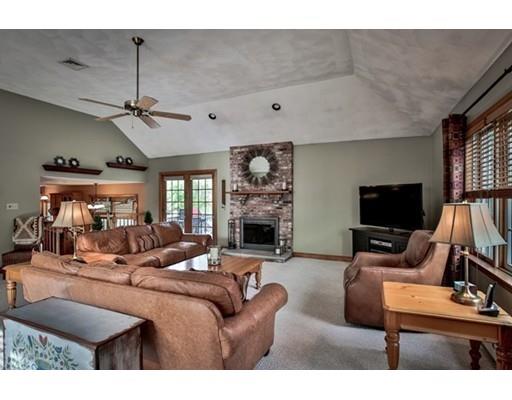 39 Lindsay Ln, Reading, MA 01867 photo 15