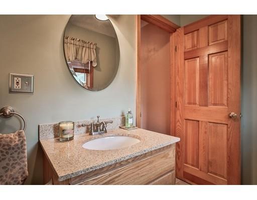 39 Lindsay Ln, Reading, MA 01867 photo 18