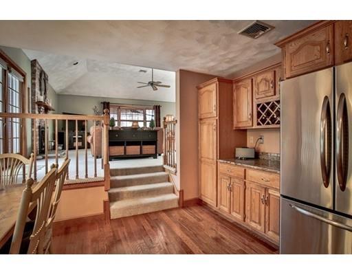 39 Lindsay Ln, Reading, MA 01867 photo 13