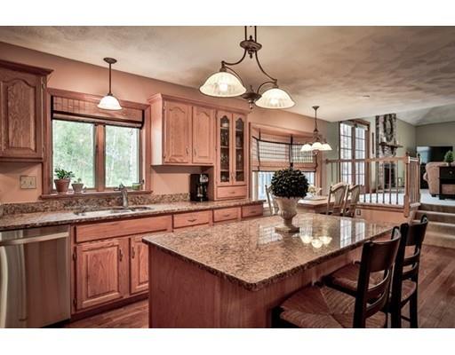 39 Lindsay Ln, Reading, MA 01867 photo 12