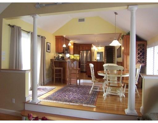 24 Hewitt St, Marblehead, MA 01945 photo 8