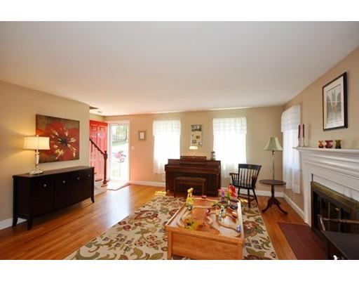 2 Country Ln, Maynard, MA 01754 photo 4