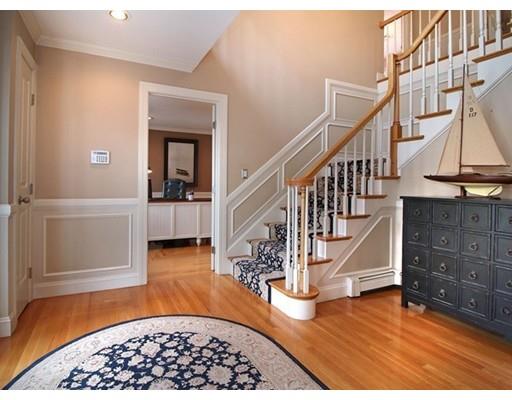 30 Enos Cir, Reading, MA 01867 photo 3