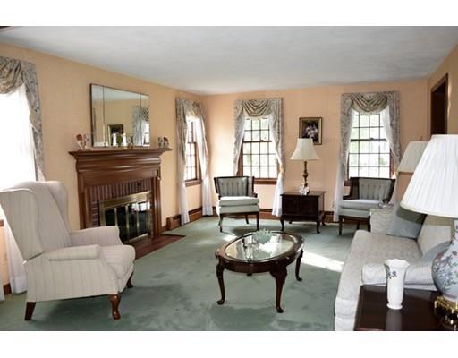 11 Mayfair Rd, Dedham, MA 02026 photo 4