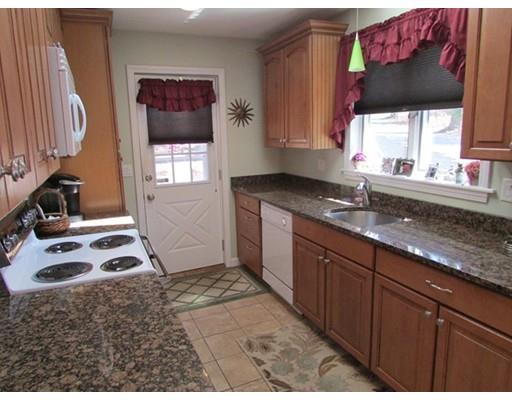 38 Buttonwood Ave, Sutton, MA 01590 photo 3