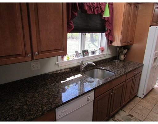 38 Buttonwood Ave, Sutton, MA 01590 photo 4